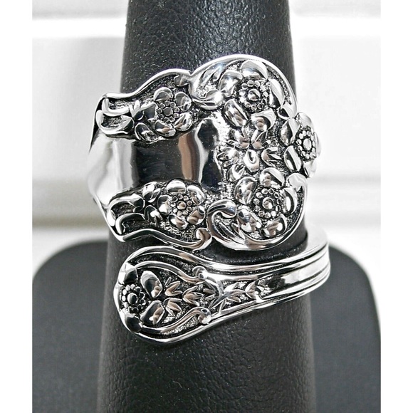 Jewelry - 925 STERLING SILVER Vintage Style Flowers Spoon Ring